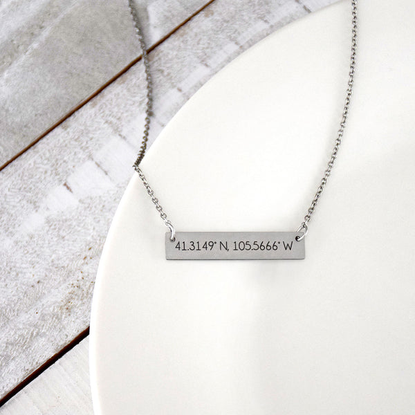 Fan Frenzy Gifts Wyoming Cowboys Licensed Bar Necklace